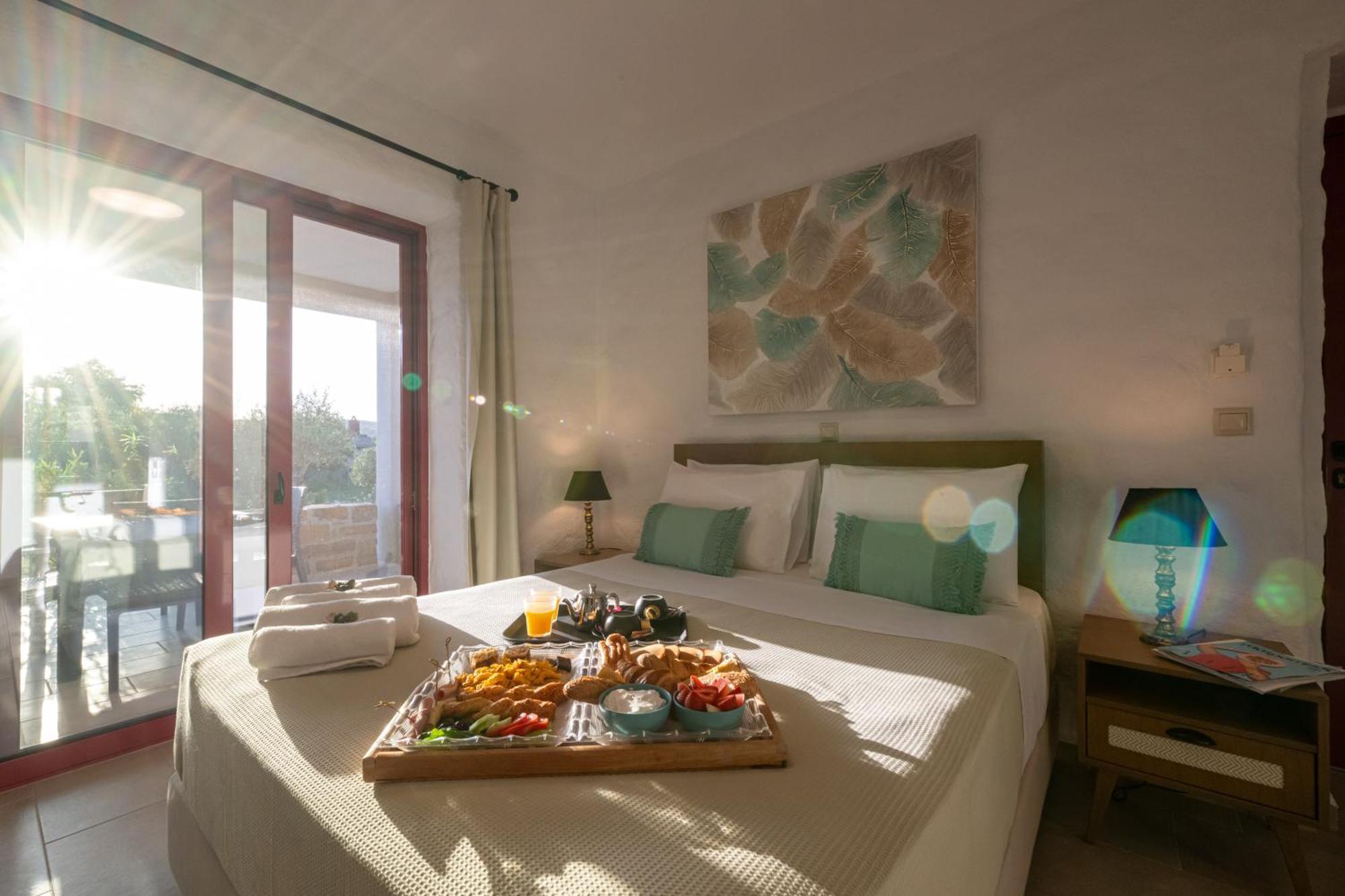 อาเบลอสซา เมโทเนียน ฮอสพิทาลิตี Aparthotel เมโธนี ภายนอก รูปภาพ
